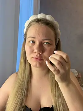 LianaCruz   online show from February 4, 4:51 am