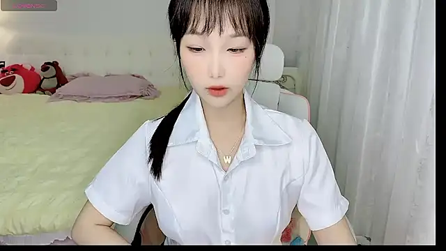 Snapshot of -Wendy__ chatting on March 2, 1:53 pm -Wendy online show from March 2, 1:53 pm