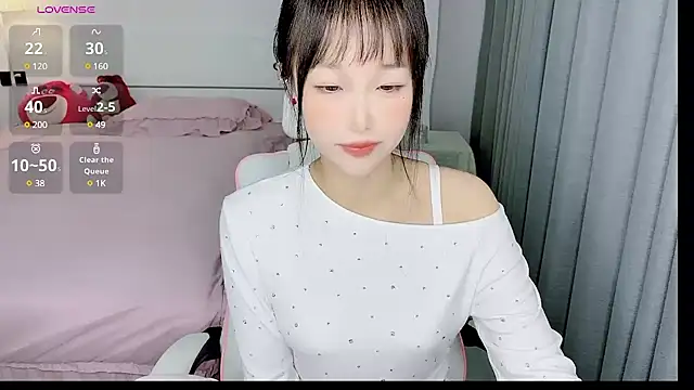 Snapshot of -Wendy__ chatting on February 22, 4:29 am -Wendy online show from February 22, 4:29 am