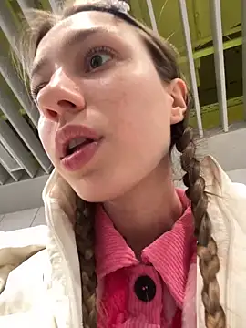Snapshot of Lia__Love chatting on January 30, 12:06 pm Lia Love online show from January 30, 12:06 pm