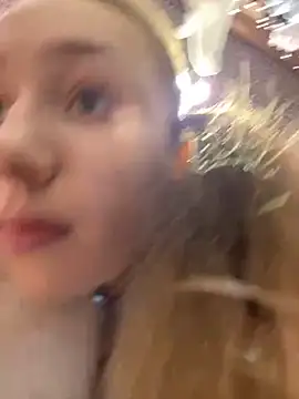 Snapshot of Lia__Love chatting on January 23, 1:13 pm Lia Love online show from January 23, 1:13 pm