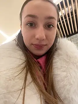 Snapshot of Lia__Love chatting on January 9, 1:13 pm Lia Love online show from January 9, 1:13 pm