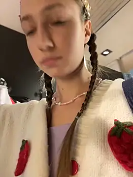 Snapshot of Lia__Love chatting on March 17, 12:14 pm Lia Love online show from March 17, 12:14 pm