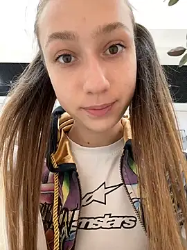 Snapshot of Lia__Love chatting on March 18, 1:12 pm Lia Love online show from March 18, 1:12 pm