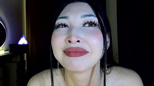 honey yani online show from March 29, 10:00 pm
