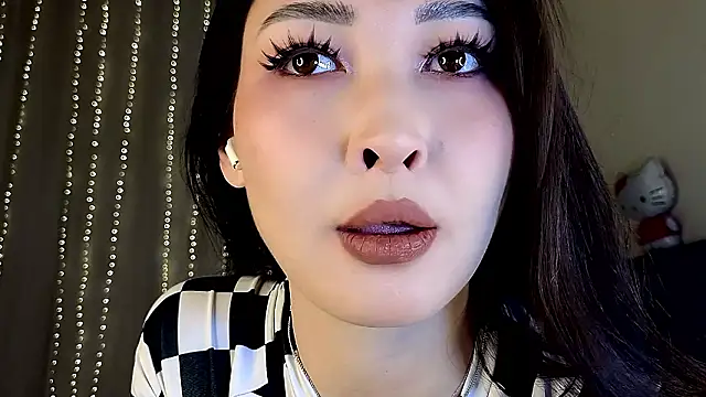honey yani online show from March 15, 12:39 am