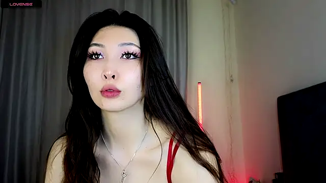 Snapshot of honey_yani chatting on May 17, 11:27 pm honey yani online show from May 17, 11:27 pm