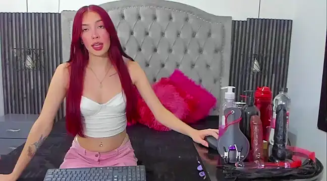 Snapshot of danna_flame chatting on January 8, 9:21 am danna flame online show from January 8, 9:21 am