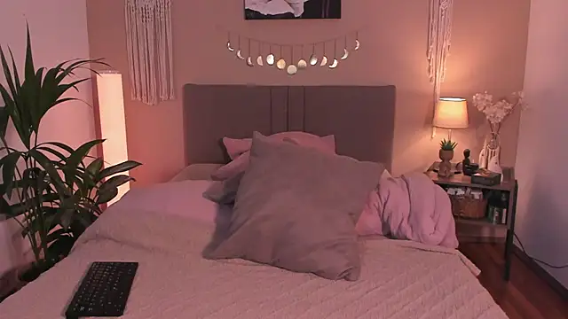 Snapshot of dearmoa chatting on October 21, 3:11 pm dearmoa online show from October 21, 3:11 pm