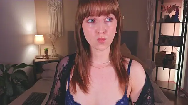 dearmoa online show from April 5, 5:52 pm