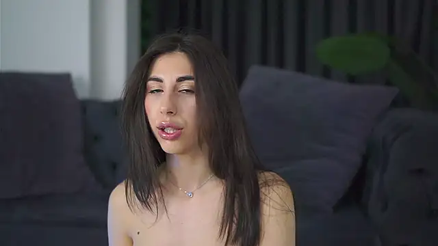 LaraSin online show from February 1, 11:06 pm