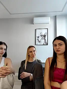 ShySonya online show from November 8, 11:25 am