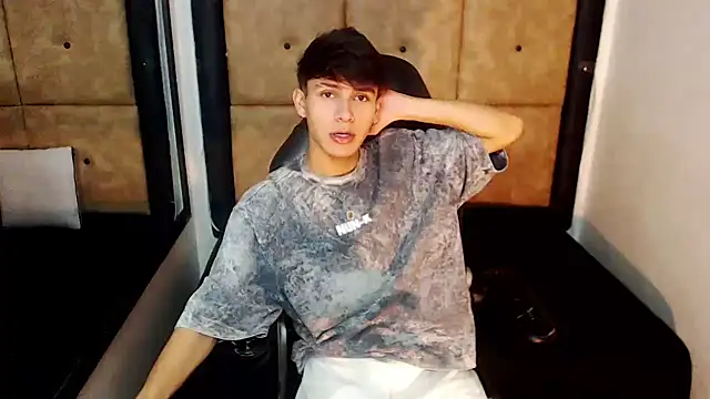 Snapshot of will_star_x chatting on September 10, 1:54 pm will star x online show from September 10, 1:54 pm