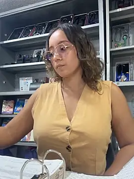 Snapshot of Kay_LustyWife chatting on October 5, 4:09 pm Kay LustyWife online show from October 5, 4:09 pm
