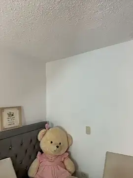 Kay LustyWife online show from March 3, 12:17 am