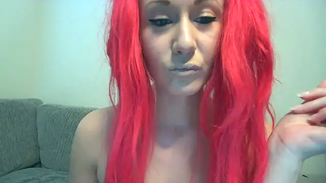Snapshot of SweetSolez chatting on December 10, 1:55 pm SweetSolez online show from December 10, 1:55 pm