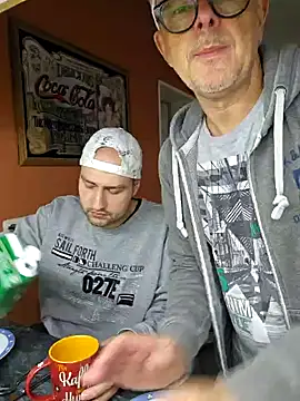 xxJANI2xx online show from January 6, 7:42 am