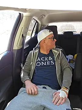 xxJANI2xx online show from March 18, 12:06 pm