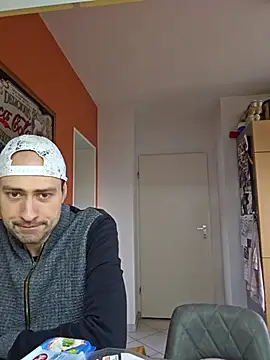 xxJANI2xx online show from March 8, 7:11 am