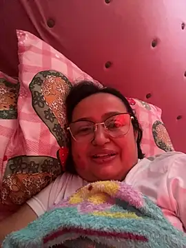 Snapshot of GiaNahomi chatting on January 13, 2:32 pm GiaNahomi online show from January 13, 2:32 pm