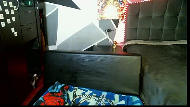 Snapshot of samael1107 chatting on December 5, 12:28 pm samael1107 online show from December 5, 12:28 pm