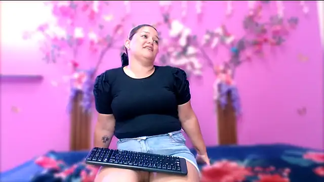 analdeepalejandra18 online show from February 7, 7:11 pm