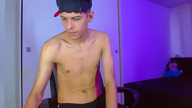 LiamGadiell online show from January 7, 1:35 pm