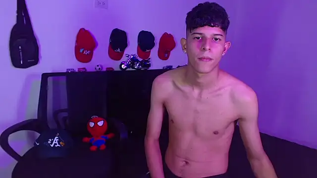 LiamGadiell online show from February 25, 6:03 am