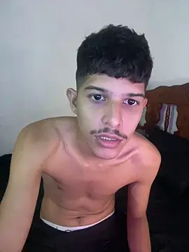 LiamGadiell online show from May 6, 9:52 pm