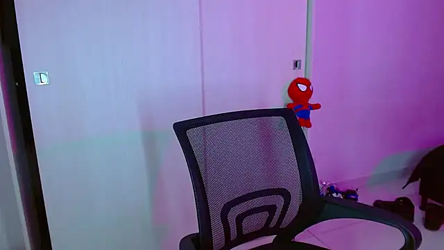 LiamGadiell online show from March 3, 4:10 am