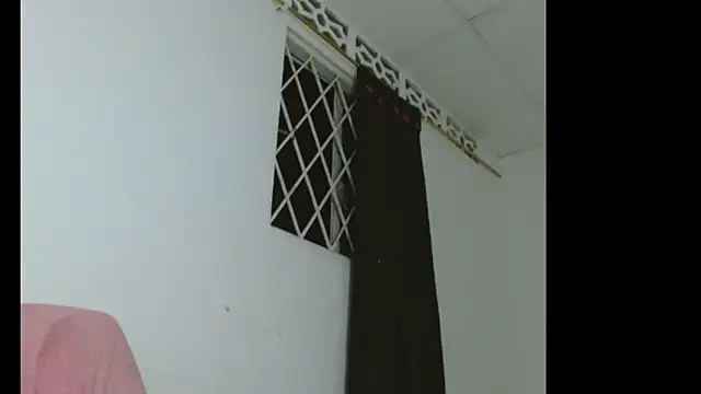 Snapshot of catalina_Ada chatting on February 10, 3:38 am catalina Ada online show from February 10, 3:38 am