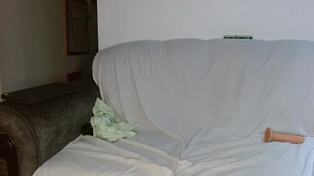 Snapshot of Vanessa_Aniston chatting on November 7, 6:51 am Vanessa Aniston online show from November 7, 6:51 am