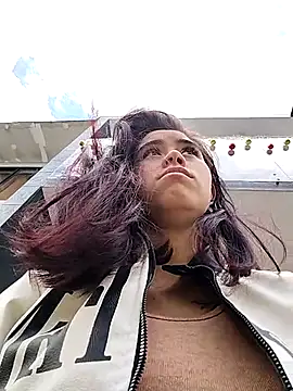 Alexandra 65 online show from December 17, 2:44 pm