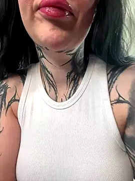 Snapshot of PalinaPr chatting on October 1, 9:14 am PalinaPr online show from October 1, 9:14 am