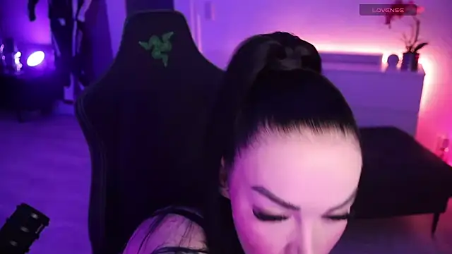 Snapshot of PalinaPr chatting on March 18, 8:48 pm PalinaPr online show from March 18, 8:48 pm