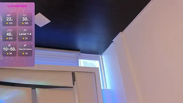 Mis  lola online show from September 25, 9:43 pm