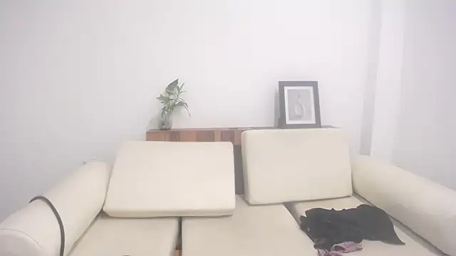 zahhysims online show from March 21, 9:34 am