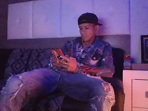 oiram27 online show from November 30, 3:24 pm