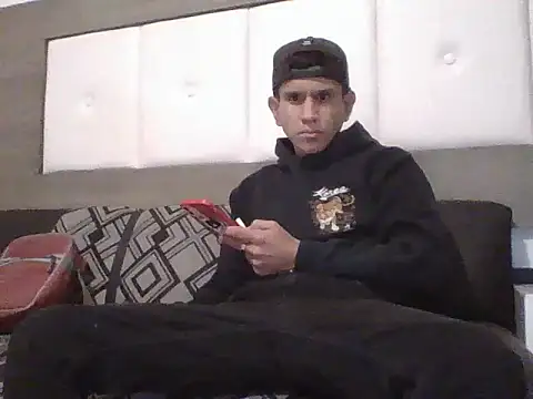 oiram27 online show from November 15, 9:13 am