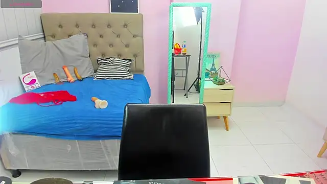 lauren rios7 online show from February 15, 1:10 am