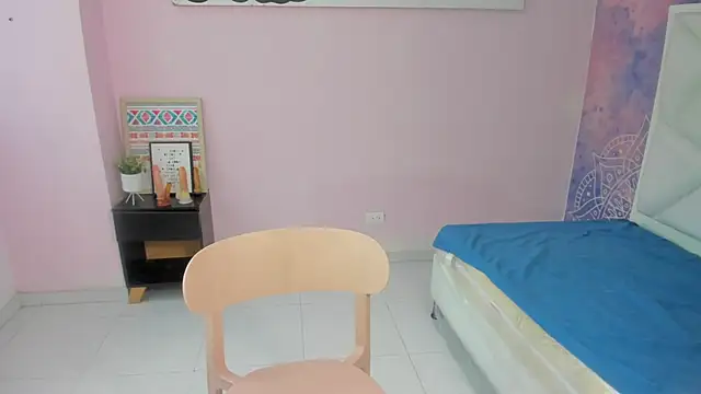 lauren rios7 online show from October 2, 7:17 pm