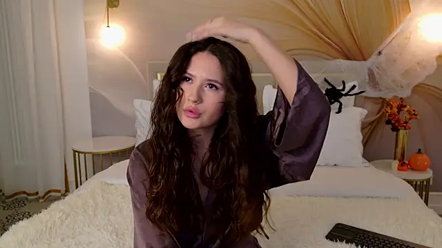 milaleoneli online show from October 26, 3:01 pm