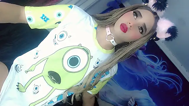 Snapshot of Thalia_girl21 chatting on March 12, 9:03 pm Thalia girl21 online show from March 12, 9:03 pm