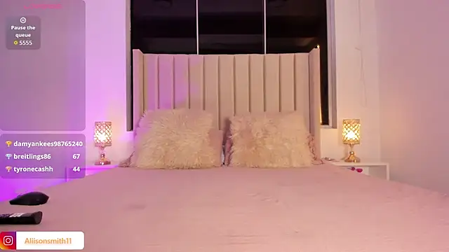 Aliison Smith online show from December 18, 3:11 am