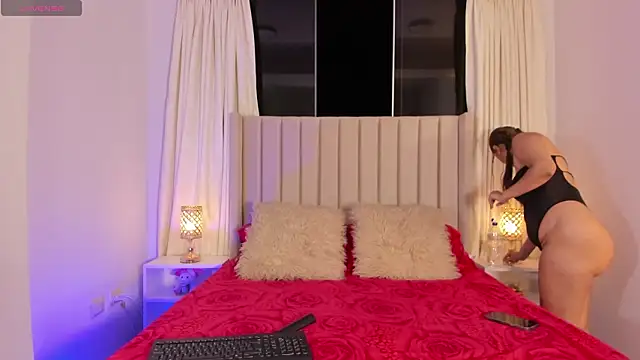 Aliison Smith online show from March 15, 4:08 am