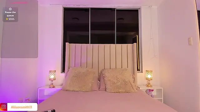 Snapshot of Aliison_Smith chatting on October 25, 3:38 am Aliison Smith online show from October 25, 3:38 am