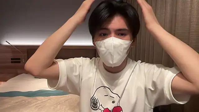 Lio kun online show from May 6, 12:31 pm