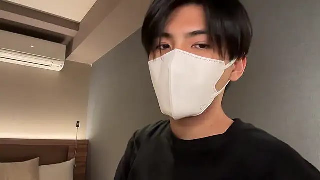 Snapshot of Lio_kun chatting on May 17, 1:22 pm Lio kun online show from May 17, 1:22 pm