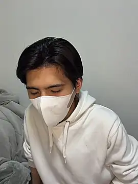 Lio kun online show from March 24, 1:11 pm