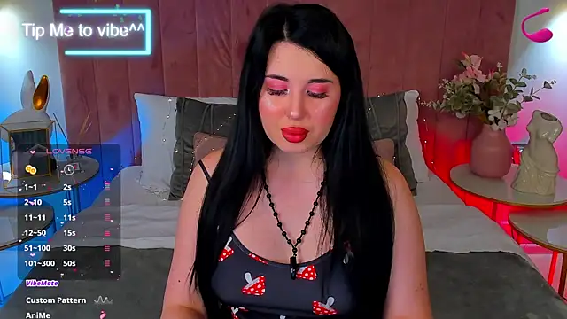 Snapshot of Mayzzie chatting on October 2, 7:17 pm Mayzzie online show from October 2, 7:17 pm